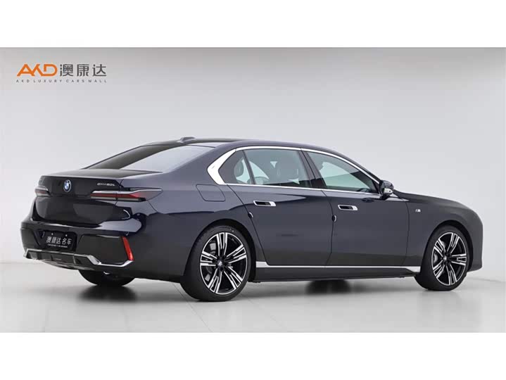 BMW i7 2023 2023款 eDrive50L 尊享M运动套装