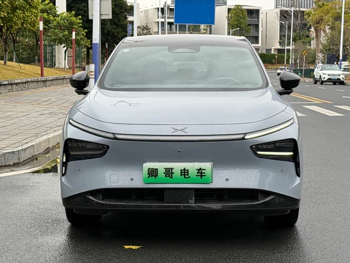 2025 XPeng G7