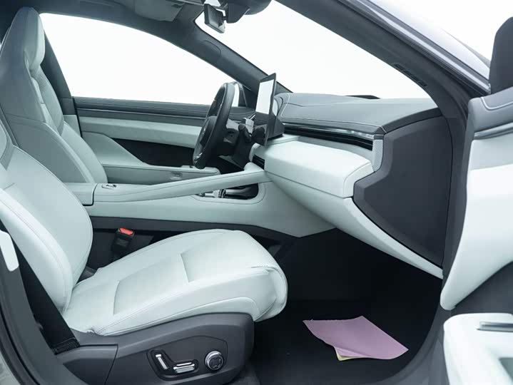 Zeekr 001 2025 2025款 WE版 100kWh 后驱