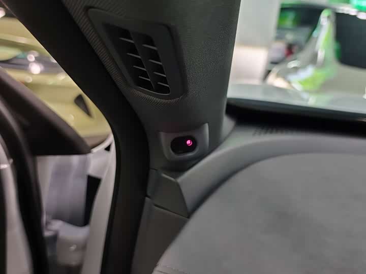 Dongfeng Yipai eπ 008 2025 2025款 210Max如奕版 6座