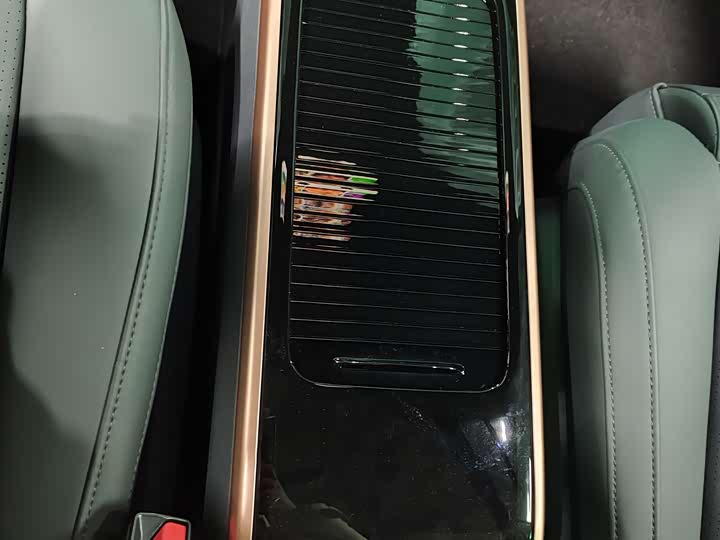 Dongfeng Yipai eπ 008 2025 2025款 210Max如奕版 6座