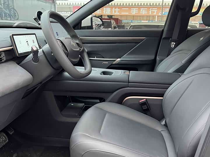 Dongfeng Yipai eπ 008 2025 2025款 210Max如奕版 6座