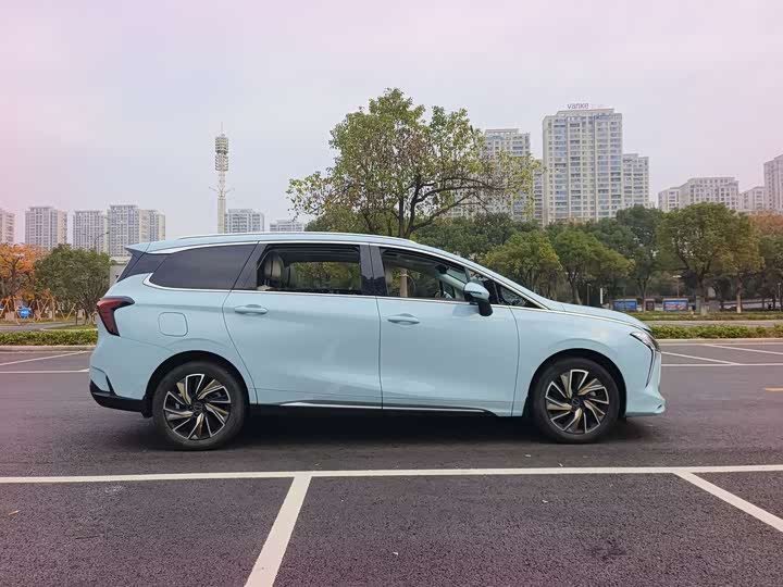 Dongfeng Forthing Yacht 2022 2022款 1.5T DCT逐浪版