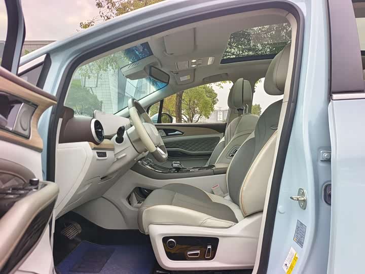 Dongfeng Forthing Yacht 2022 2022款 1.5T DCT逐浪版