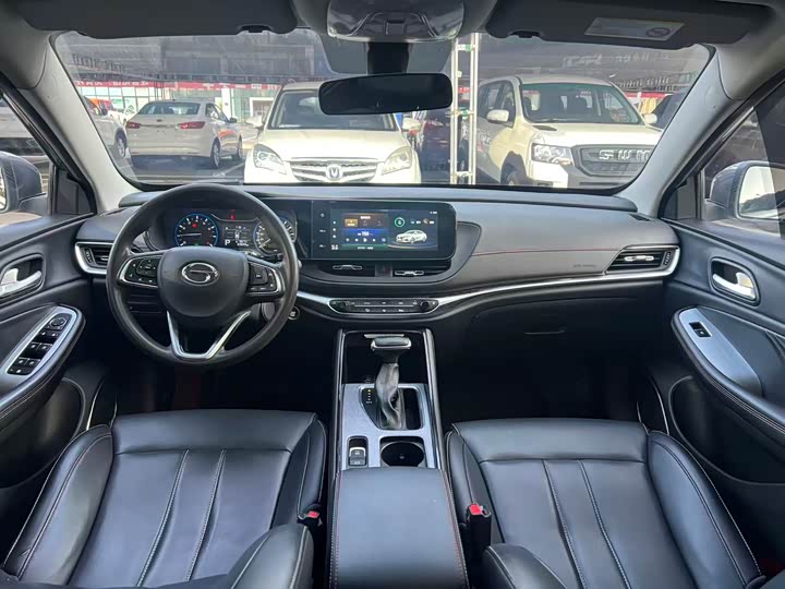 GAC Trumpchi GA4 2021 2021款 PLUS 235T 自动尊贵版