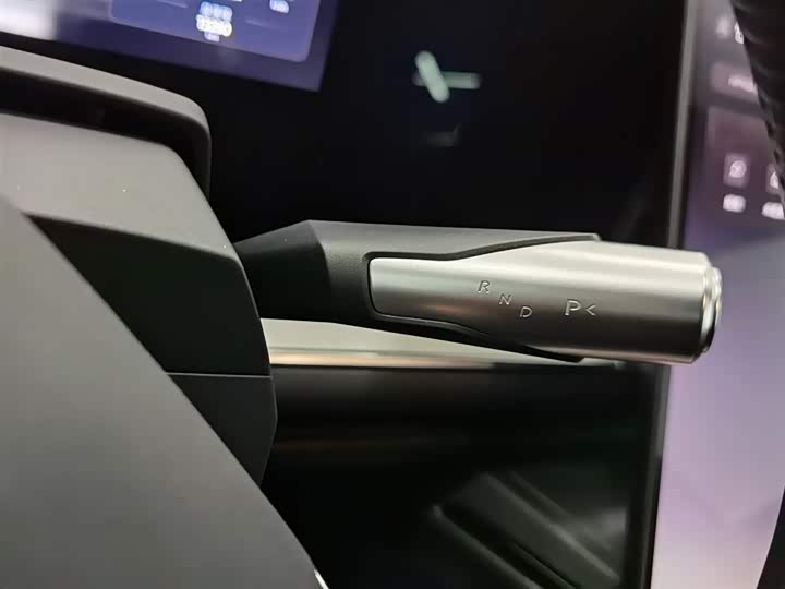 HiPhi Y 2023 2023款 560km 先锋版