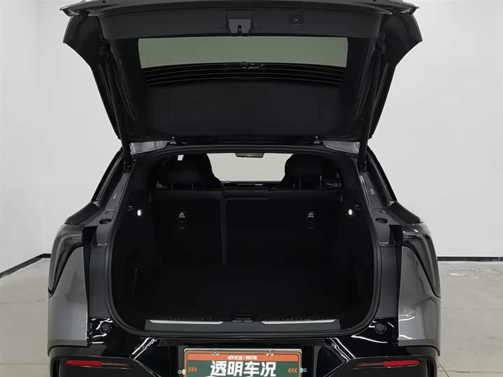 HiPhi Y 2023 2023款 560km 先锋版