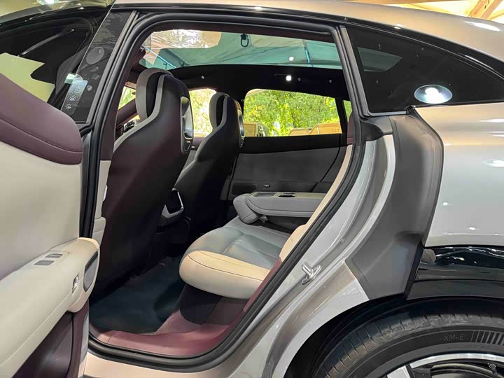 Xiaomi YU7 2025 2025款 超长续航高性能四驱Max版