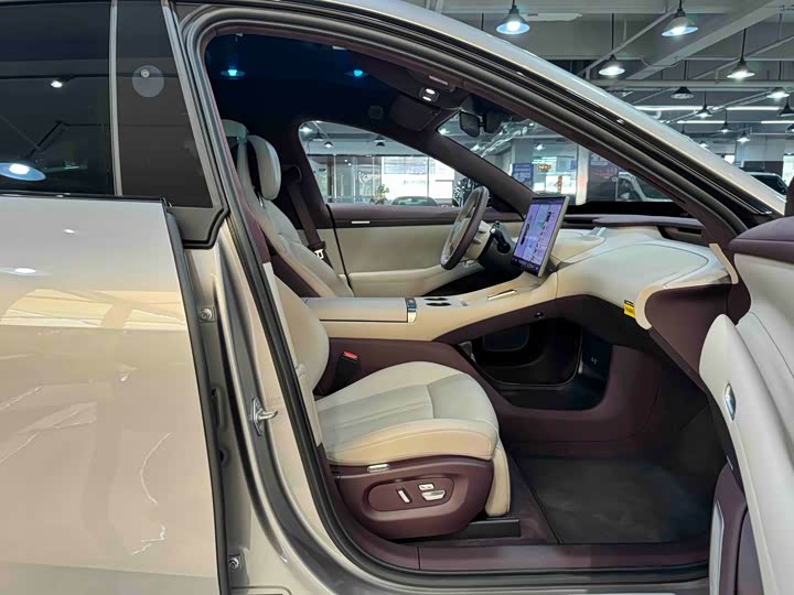 Xiaomi YU7 2025 2025款 超长续航高性能四驱Max版