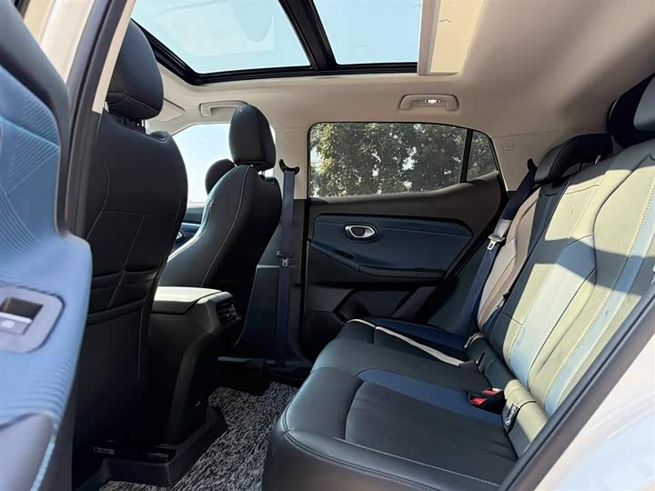 GAC Trumpchi GS3 2023 2023款 影速 270T 劲智版