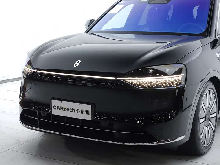 Aito M9 2025 2025款 增程 Max版 52kWh 6座版