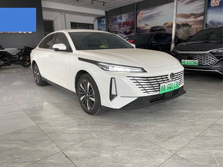Changan Eado Plus 2025 2025款 蓝鲸 1.5T 500Bar旗舰型