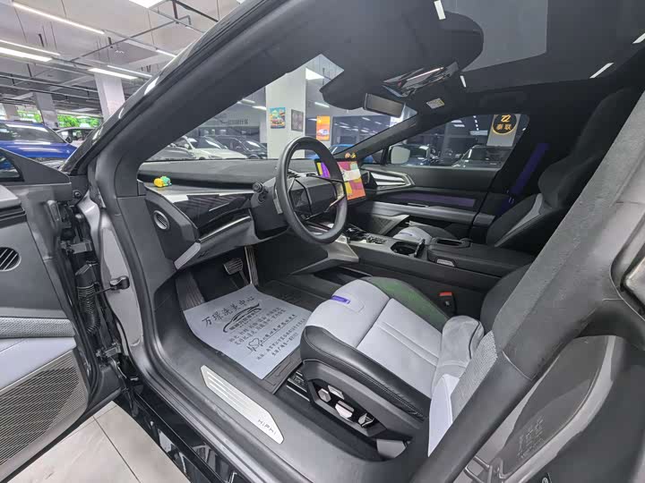 HiPhi Z 2023 2023款 五座版