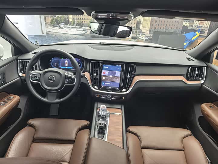 Volvo S60 2025 2025款 B4 智远豪华版