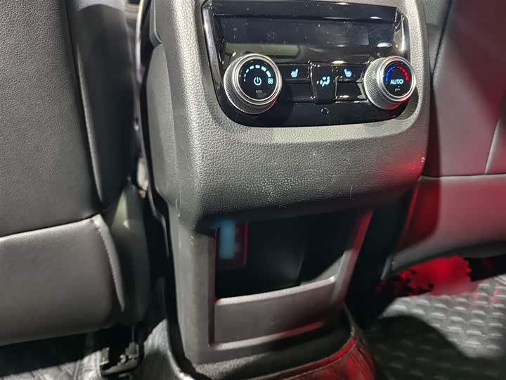 Ford Equator 2021 2021款 EcoBoost 225 尊领型 6座