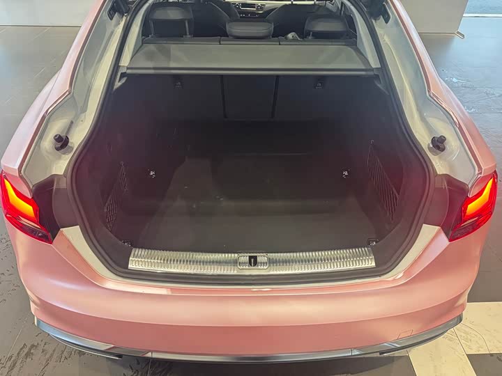 Audi A5 2024 2024款 Sportback 40 TFSI 时尚动感型