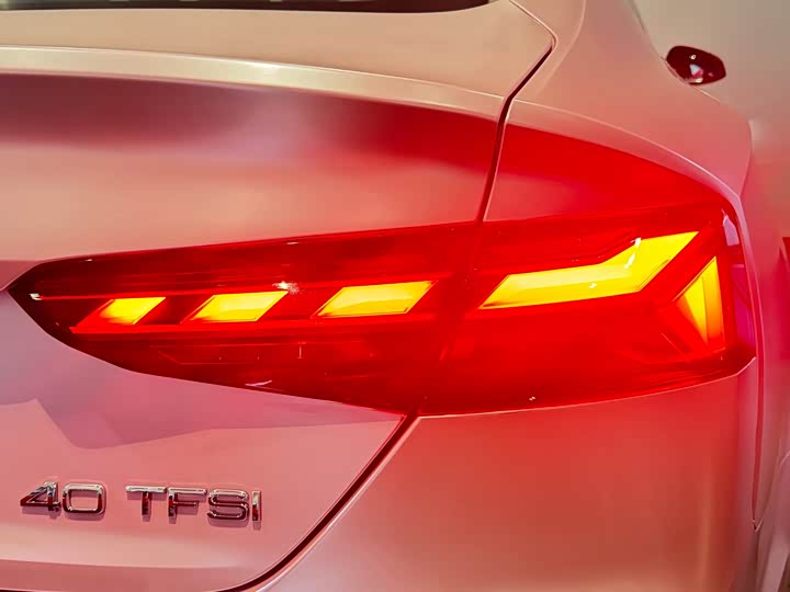 Audi A5 2024 2024款 Sportback 40 TFSI 时尚动感型