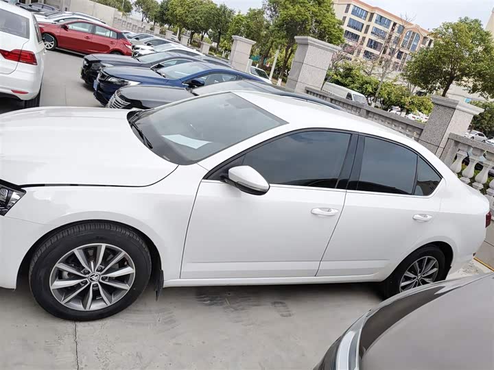 Skoda Octavia Pro 2022 2022款 1.5L 自动舒享版