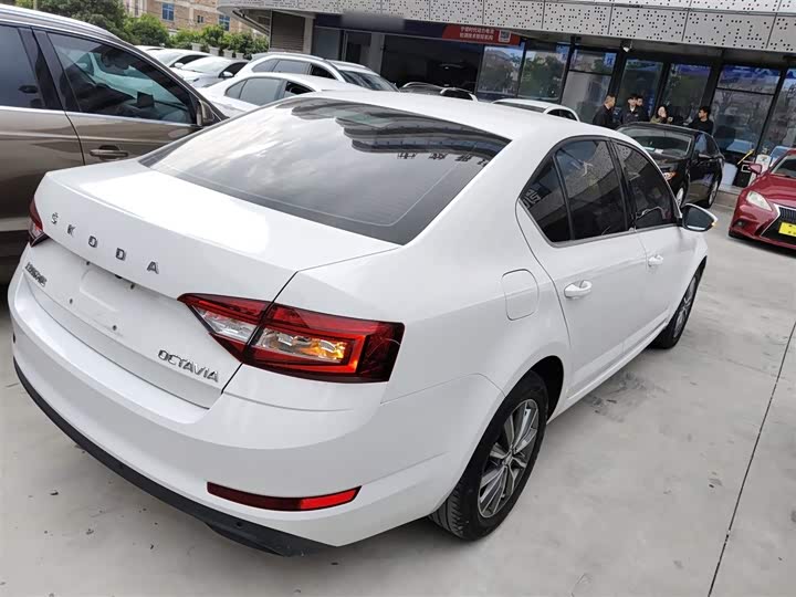 Skoda Octavia Pro 2022 2022款 1.5L 自动舒享版