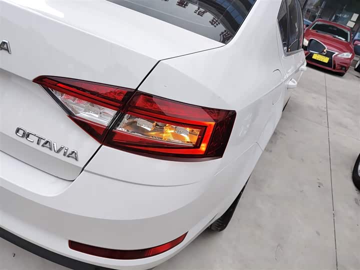 Skoda Octavia Pro 2022 2022款 1.5L 自动舒享版