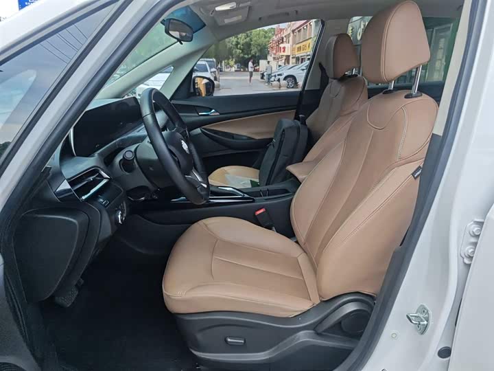 Buick GL6 2021 2021款 323T 轻混动互联豪华型