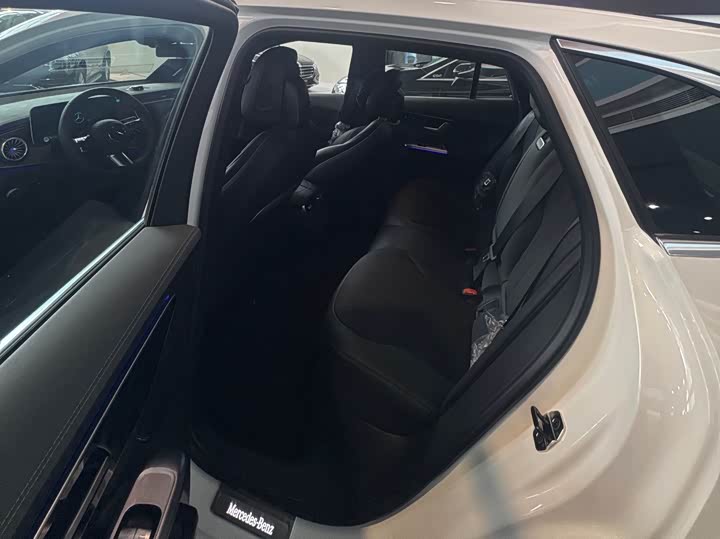 Mercedes-Benz EQE SUV 2024 2024款 500 4MATIC 先锋版