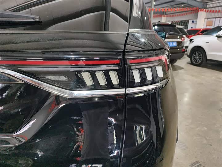 Beijing X7 2020 2020款 1.5TD DCT致领版