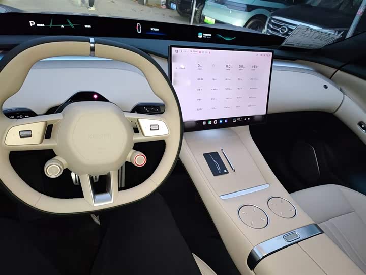 Xiaomi YU7 2025 2025款 超长续航高性能四驱Max版