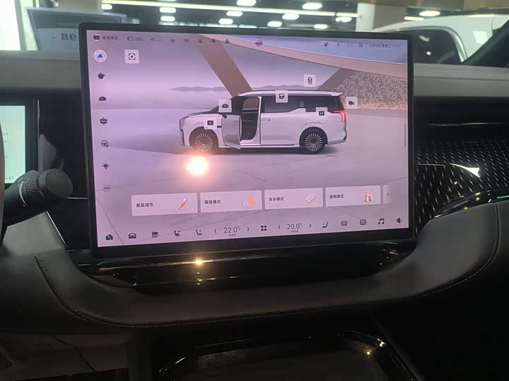 Zeekr 009 2024 2024款 七座过道版四驱 108kWh