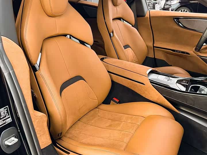 Ferrari Purosangue 2023 2023款 6.5L V12