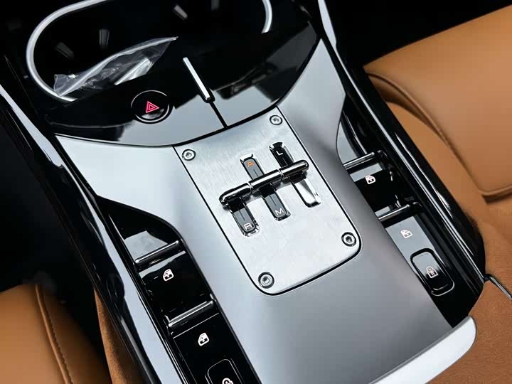 Ferrari Purosangue 2023 2023款 6.5L V12