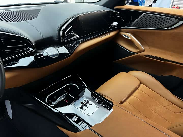 Ferrari Purosangue 2023 2023款 6.5L V12