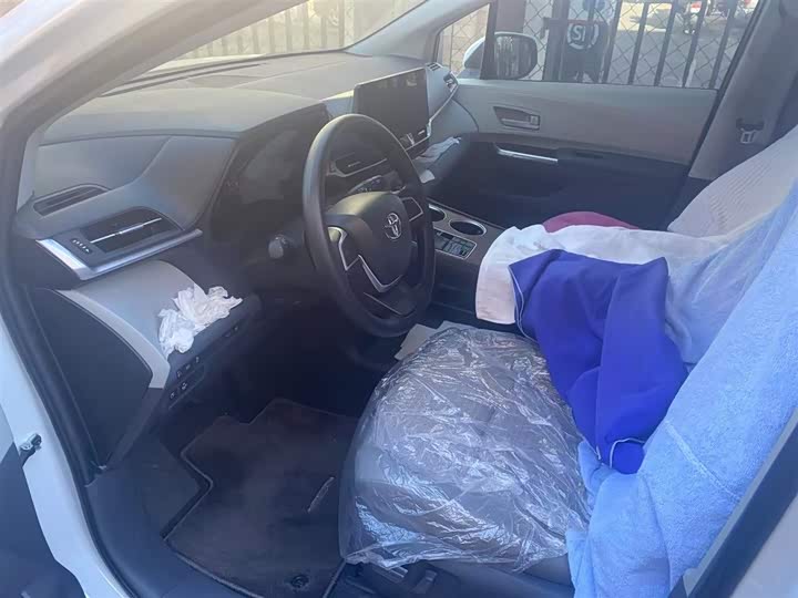 Toyota Sienna 2024 2024款 2.5L混动 舒适版