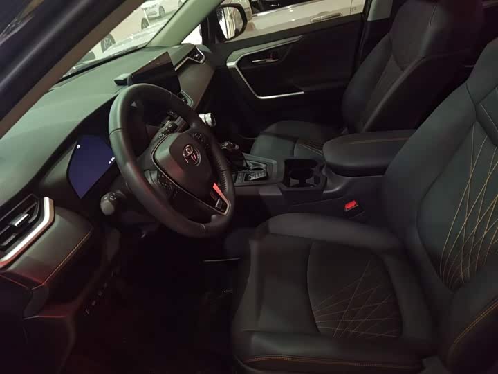 Toyota RAV4 2024 2024款 2.0L CVT两驱风尚Plus版