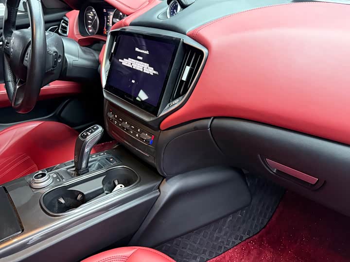 Maserati Ghibli 2021 2021款 2.0T 锋芒版