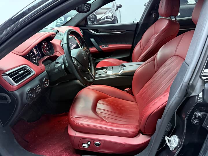 Maserati Ghibli 2021 2021款 2.0T 锋芒版