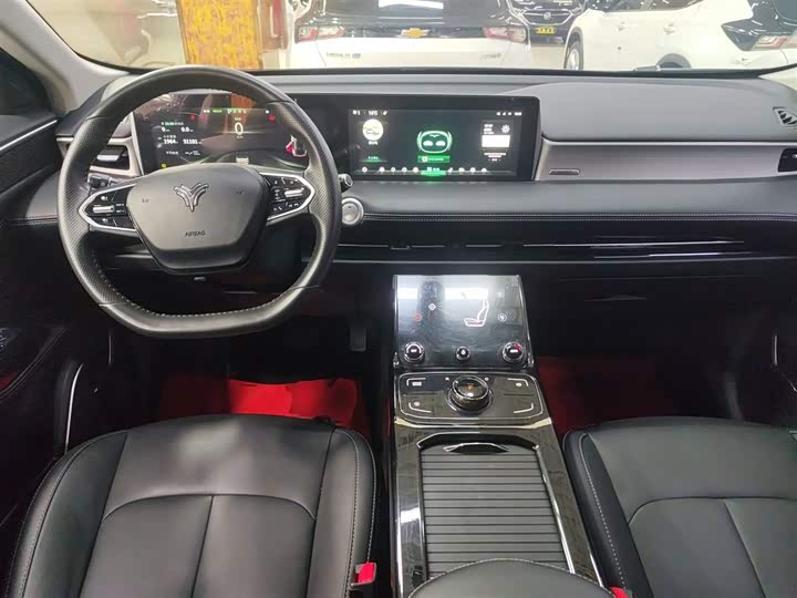 Hozon U 2023 2023款 哪吒U-Ⅱ 挑战版 400 U秀 磷酸铁锂