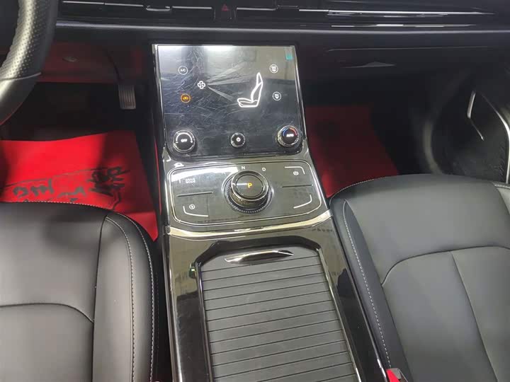 Hozon U 2023 2023款 哪吒U-Ⅱ 挑战版 400 U秀 磷酸铁锂