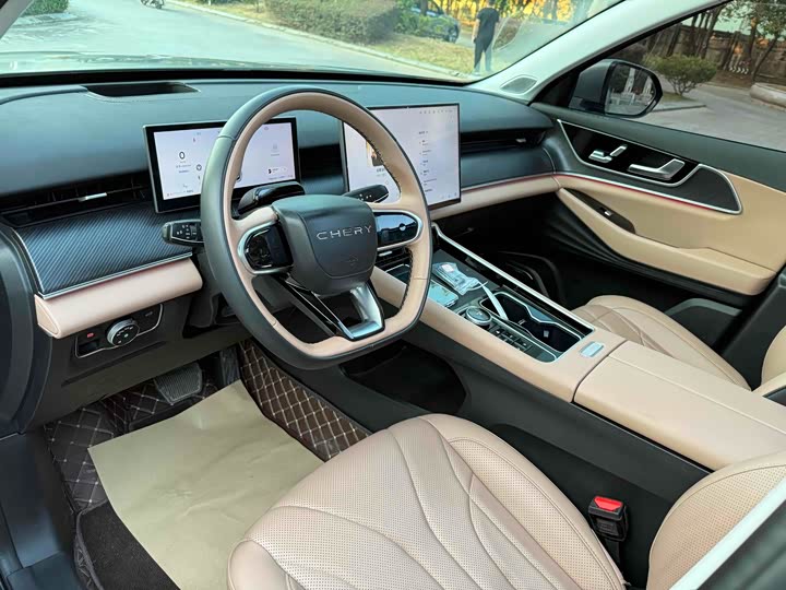 Chery Tiggo 8L 2024 2024款 2.0T 两驱尊贵版 5座