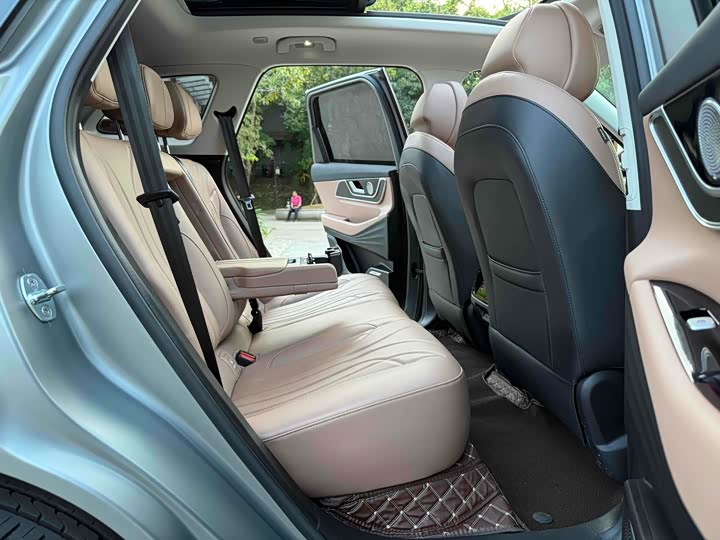 Chery Tiggo 8L 2024 2024款 2.0T 两驱尊贵版 5座