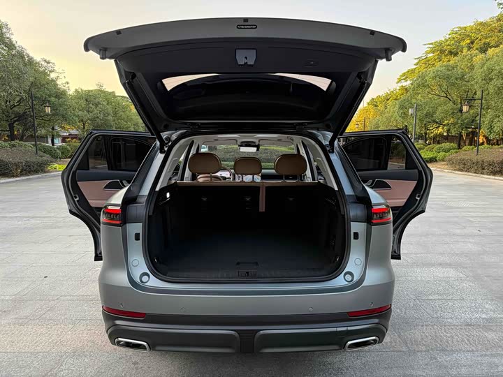 Chery Tiggo 8L 2024 2024款 2.0T 两驱尊贵版 5座