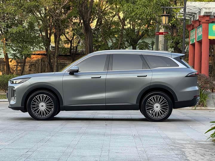 Chery Tiggo 8L 2024 2024款 2.0T 两驱尊贵版 5座