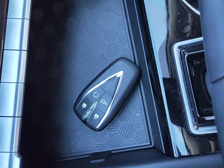 Changan Eado Plus 2024 2024款 PLUS 蓝鲸NE 1.4T GDI DCT高能版