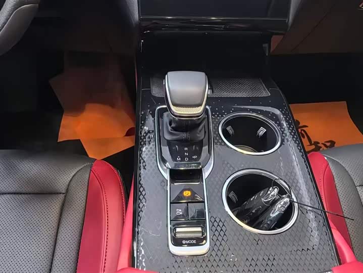 Hongqi HS3 2023 2023款 1.5T 两驱善为版