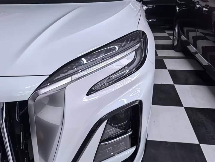 Hongqi HS3 2023 2023款 1.5T 两驱善为版