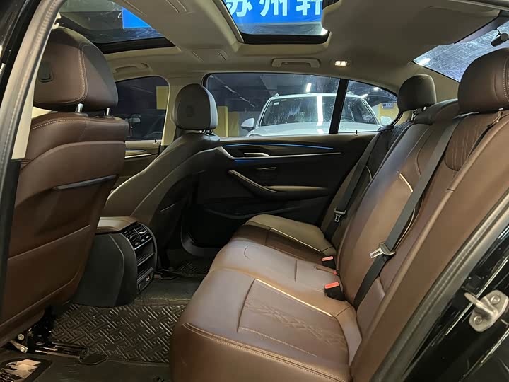 BMW 5 Series Hybrid 2022 2022款 改款二 535Le 豪华套装