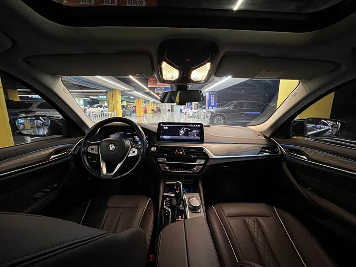 BMW 5 Series Hybrid 2022 2022款 改款二 535Le 豪华套装