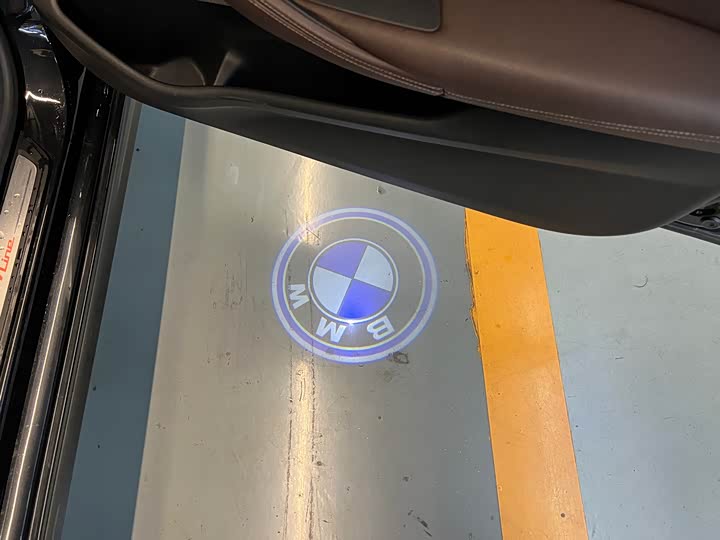 BMW 5 Series Hybrid 2022 2022款 改款二 535Le 豪华套装