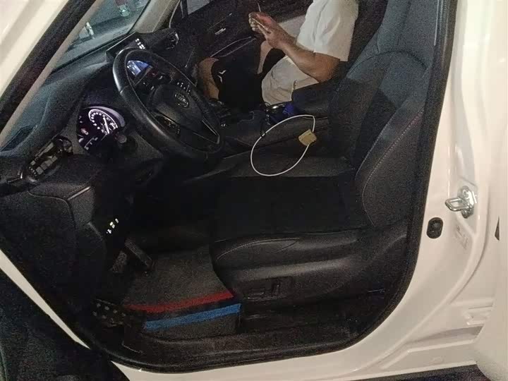 Toyota Venza 2023 2023款 2.0L CVT两驱豪华版