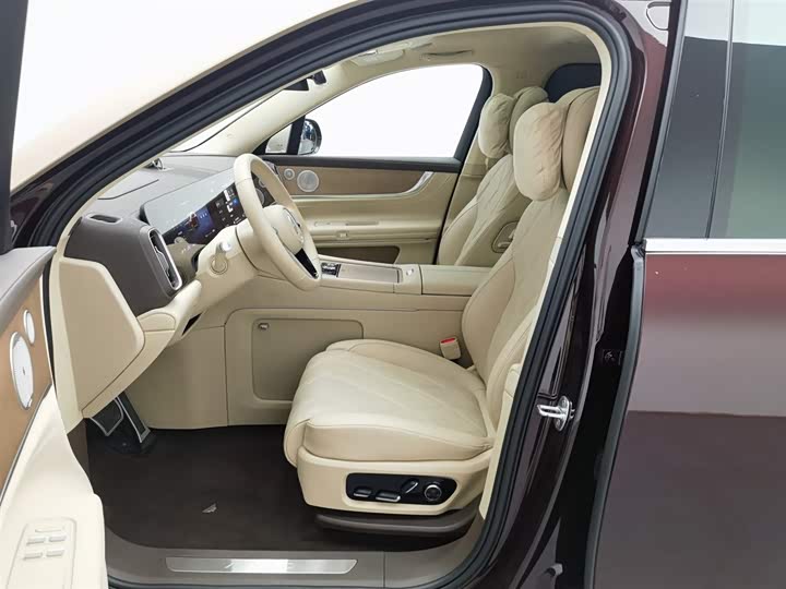 Aito M9 2025 2025款 增程 Ultra版 52kWh 5座版